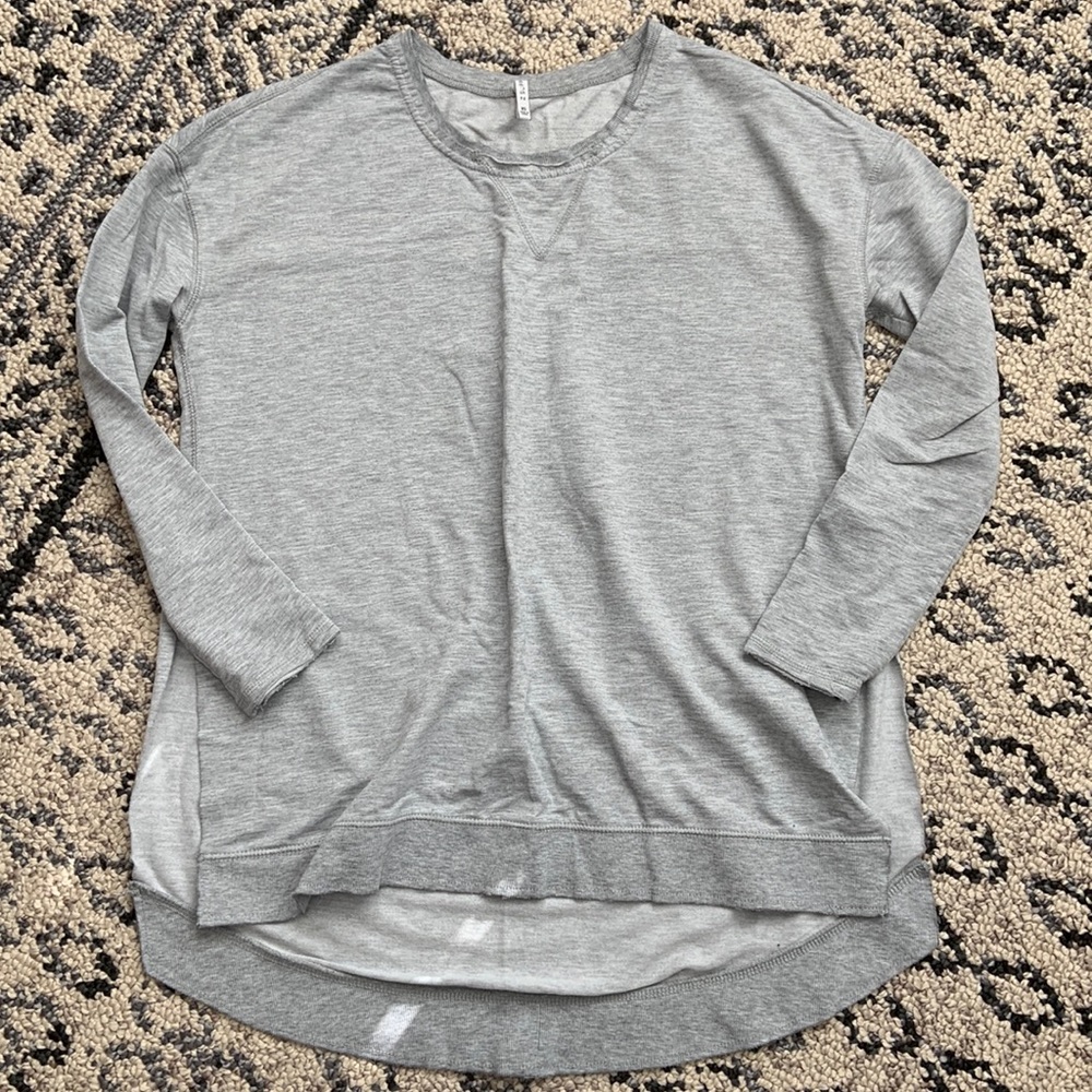 Z supply gray weekender side slit sweatshirt xs EUC